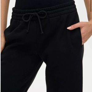 TNA Boyfriend Jogger - Black